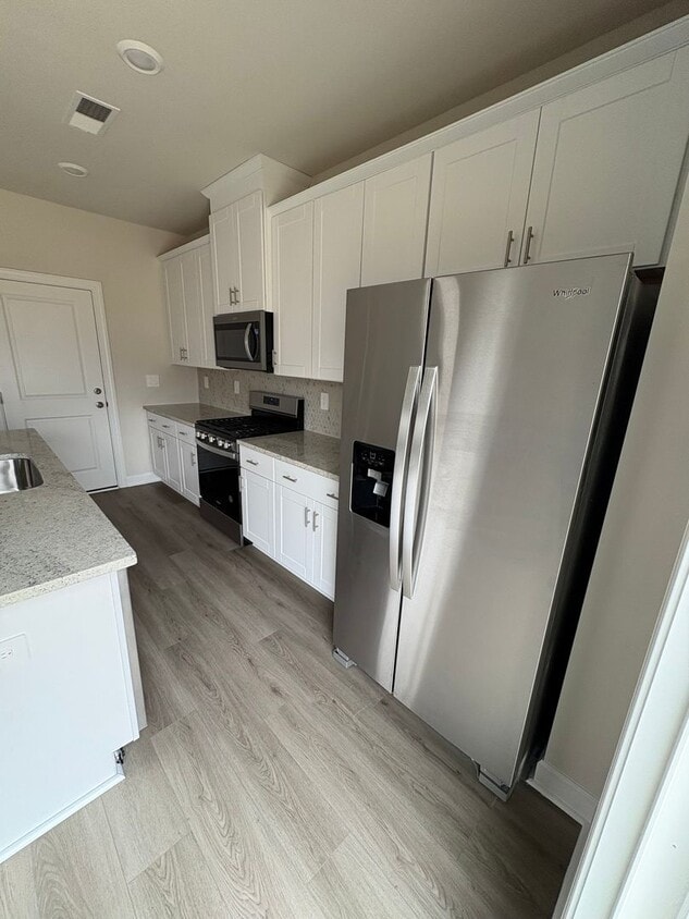 Primary Photo - Beautiful New Home, Now For Rent.