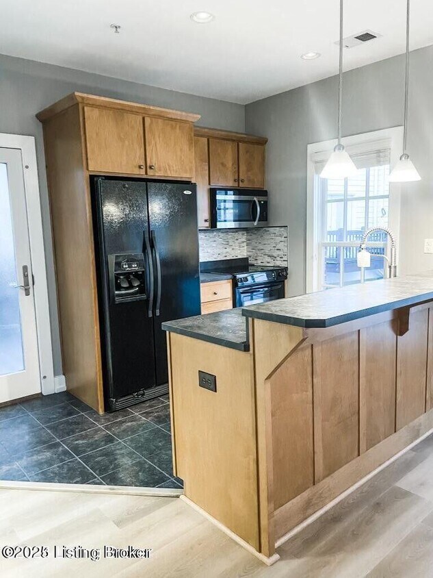 Foto principal - 10606 Norton Commons Blvd