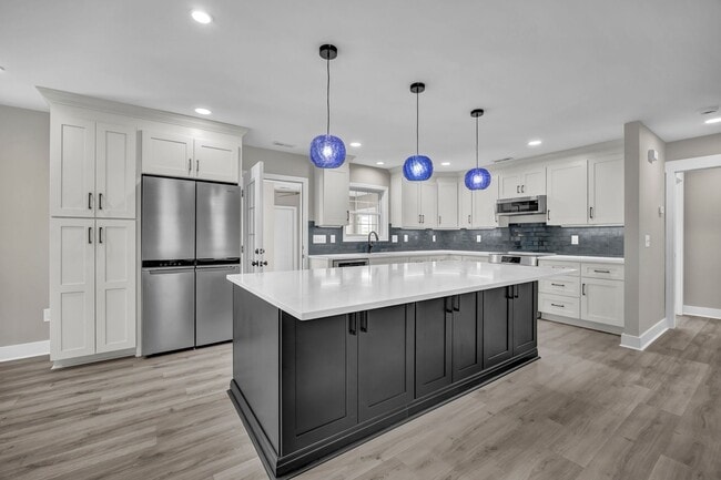 Photo - 4 bed 3 bath Large beach oasis newly remod... Townhome