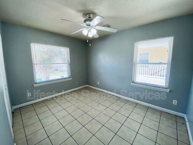 Foto del edificio - 209 7th St S
