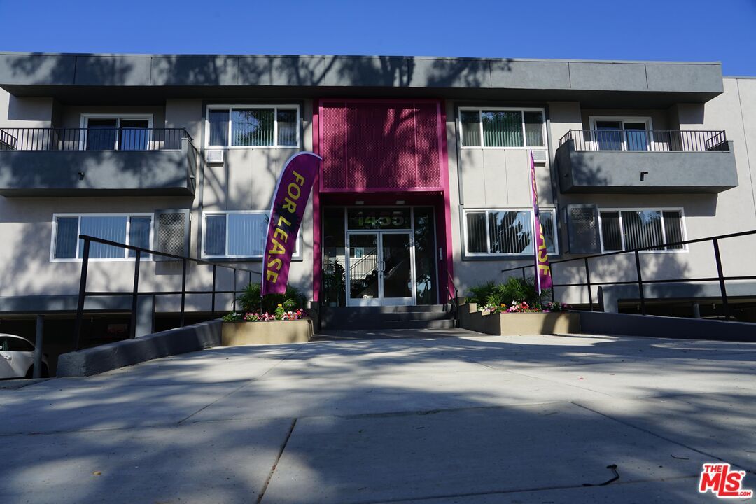 Foto principal - 1455 S Wooster St