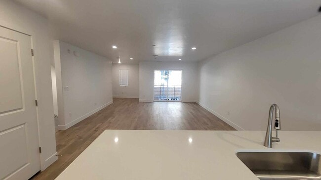 Building Photo - Brand New Regency on 9th Townhome