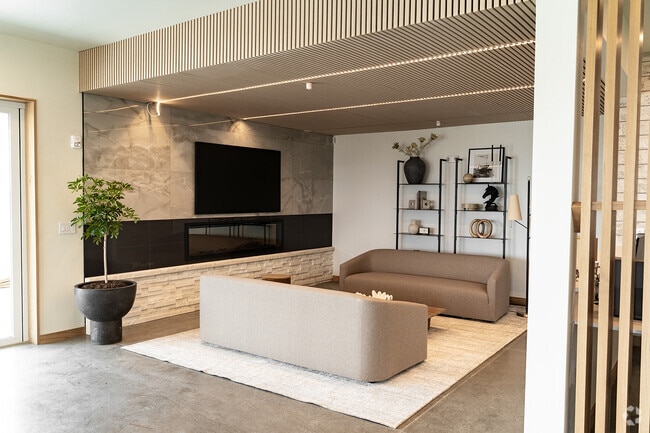 Building Photo - Brisa Heights