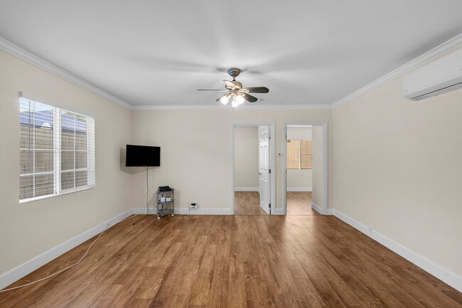 Foto del edificio - 18621 Bryant St