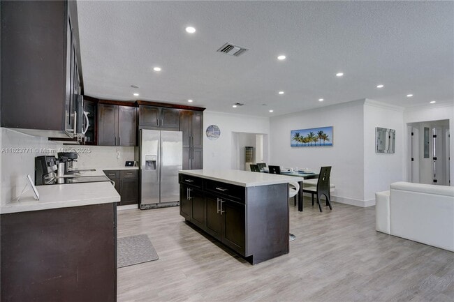 Foto del edificio - 3517 NW 179th St