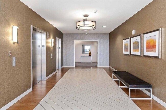 Foto del edificio - 555 E 5th St.