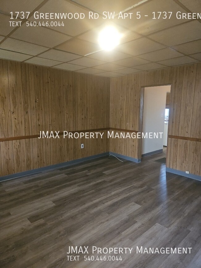 Foto del edificio - 1737 Greenwood Rd SW