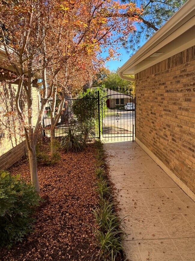 Building Photo - COMING SOON!! - BEAUTIFUL AUTOMATED SMART ...