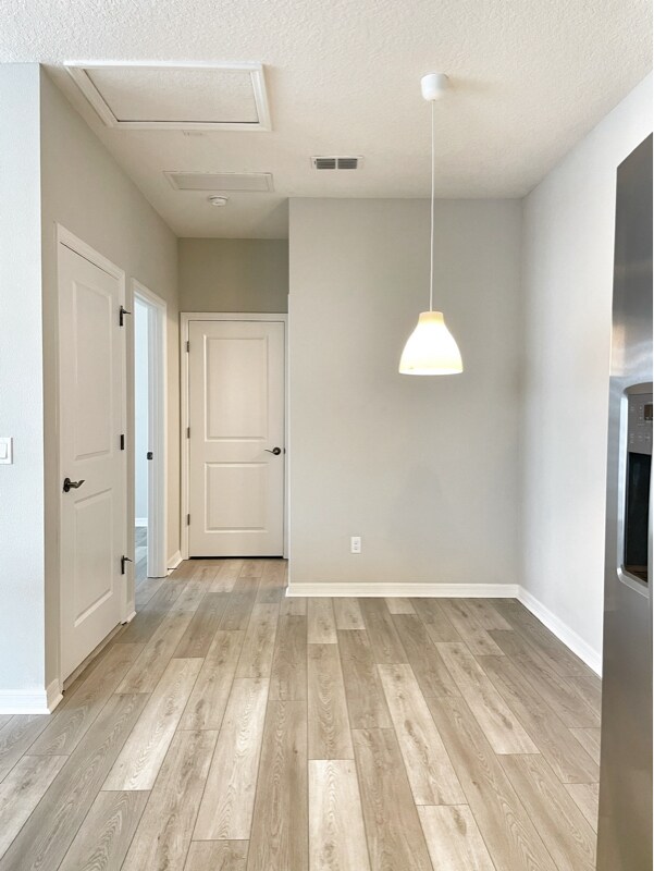 Foto del edificio - 13718 Grunberg Ave