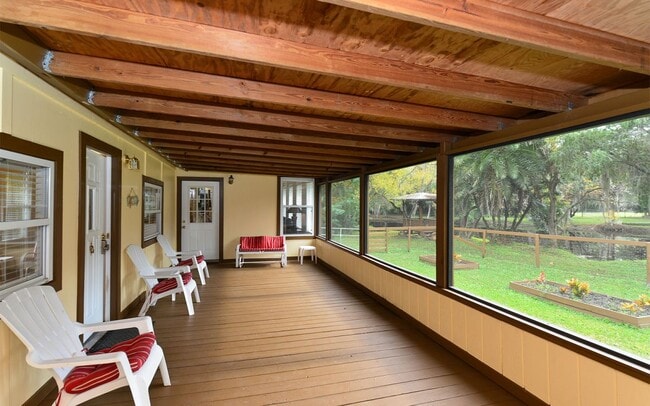 Building Photo - 8260 Ibis St