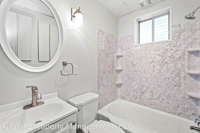 Building Photo - 4 br, 1.5 bath House - 112 Margaret Street