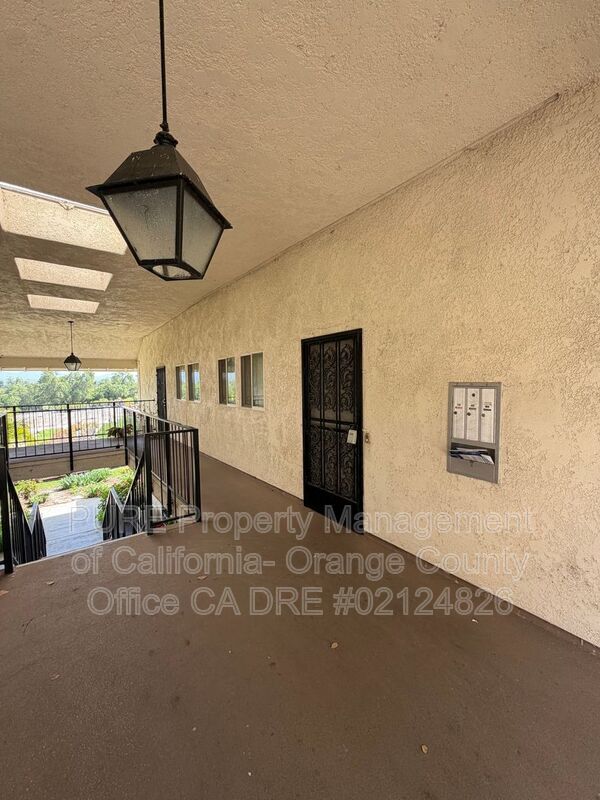 Building Photo - 3107 Via Serena S