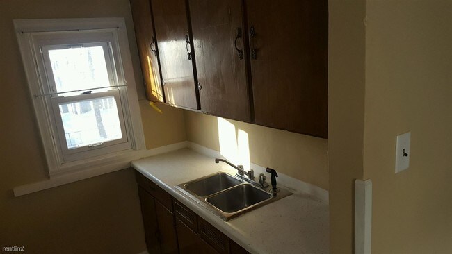 Building Photo - 2 br, 1 bath Apartment - 2020 Stone St # 2