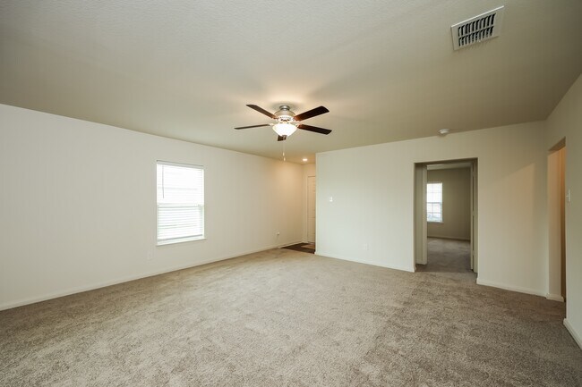 Building Photo - 12036 Claudette St