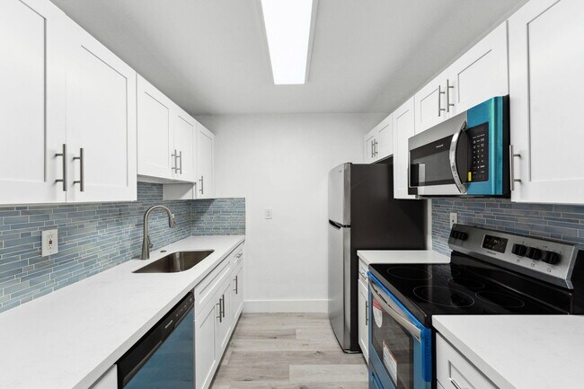 Foto del edificio - 548 NW 2nd Terrace