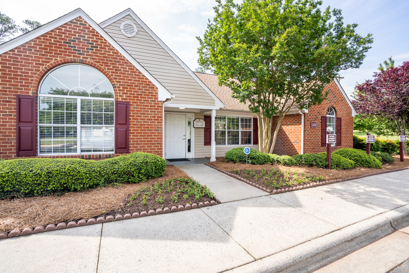 Clubhouse - Foxridge Apartments