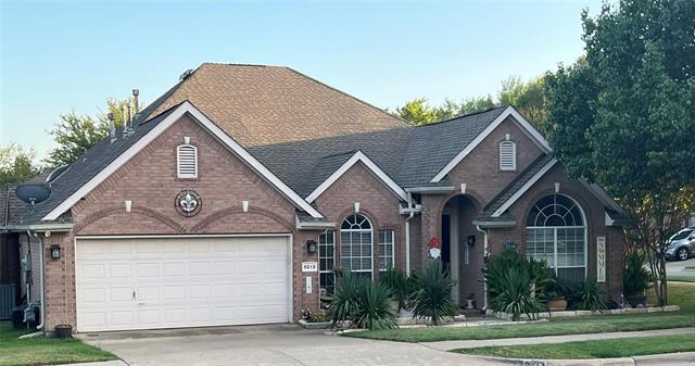 Primary Photo - 5213 Forest Lawn Dr