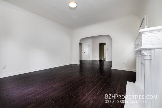 Building Photo - Gorgeous light filled 1Bedrroom 1Bathroom ...
