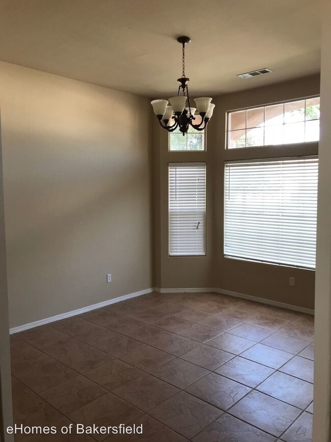 Foto del edificio - 3803 Mount Celeste Ct