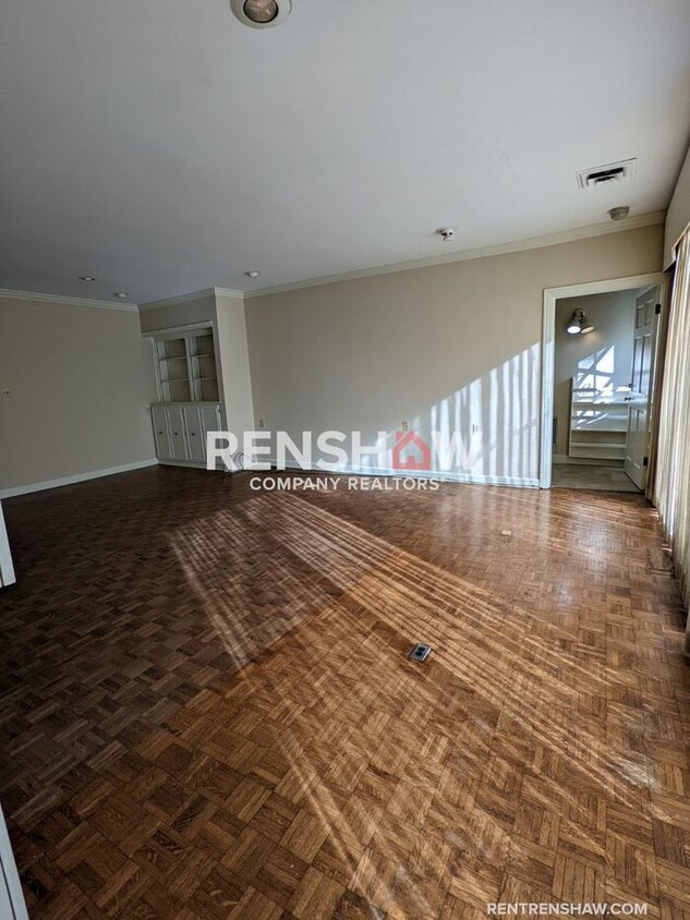 Primary Photo - 3279 Overland Pl. - Charming Location + Mo...