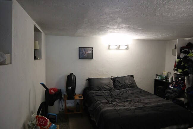 Building Photo - 704 Washington Ave