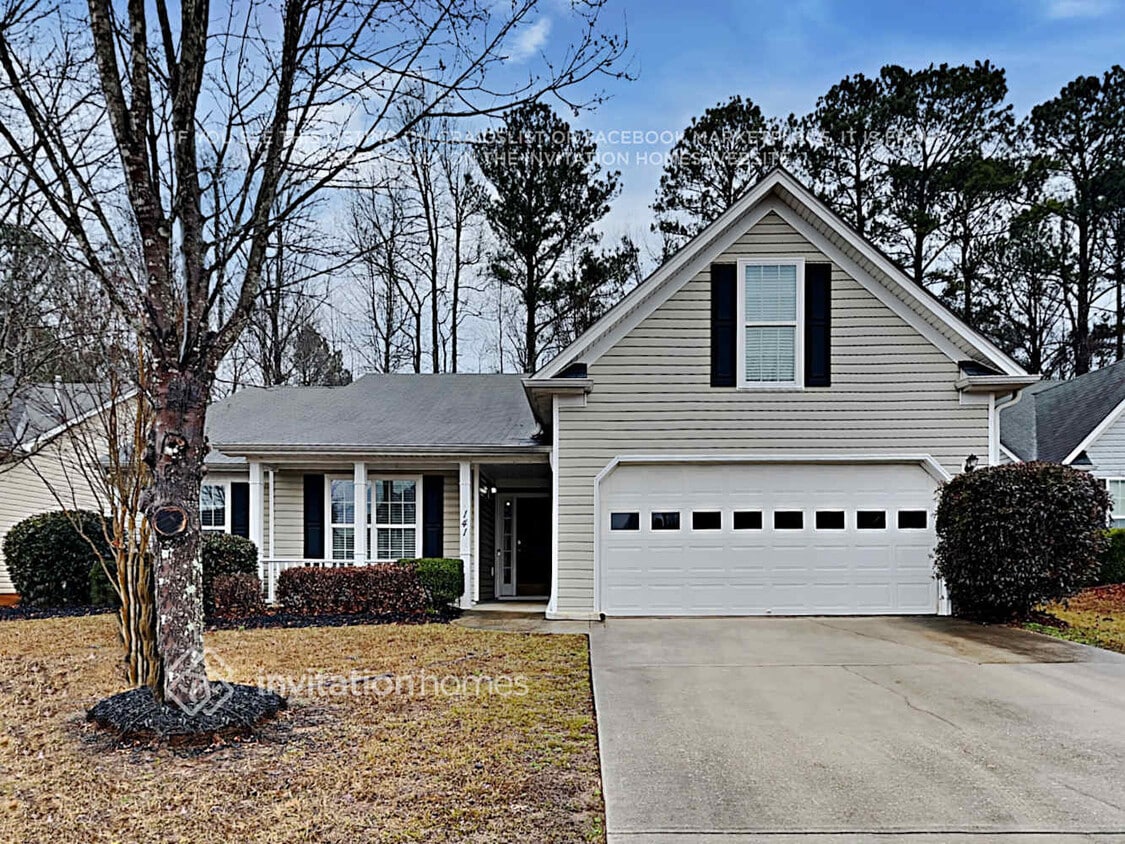 Primary Photo - 141 N Square Ln