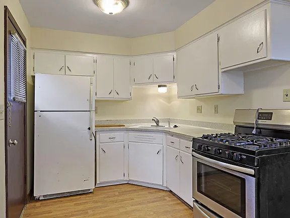 Foto del edificio - 6823 W Wedgewood Dr