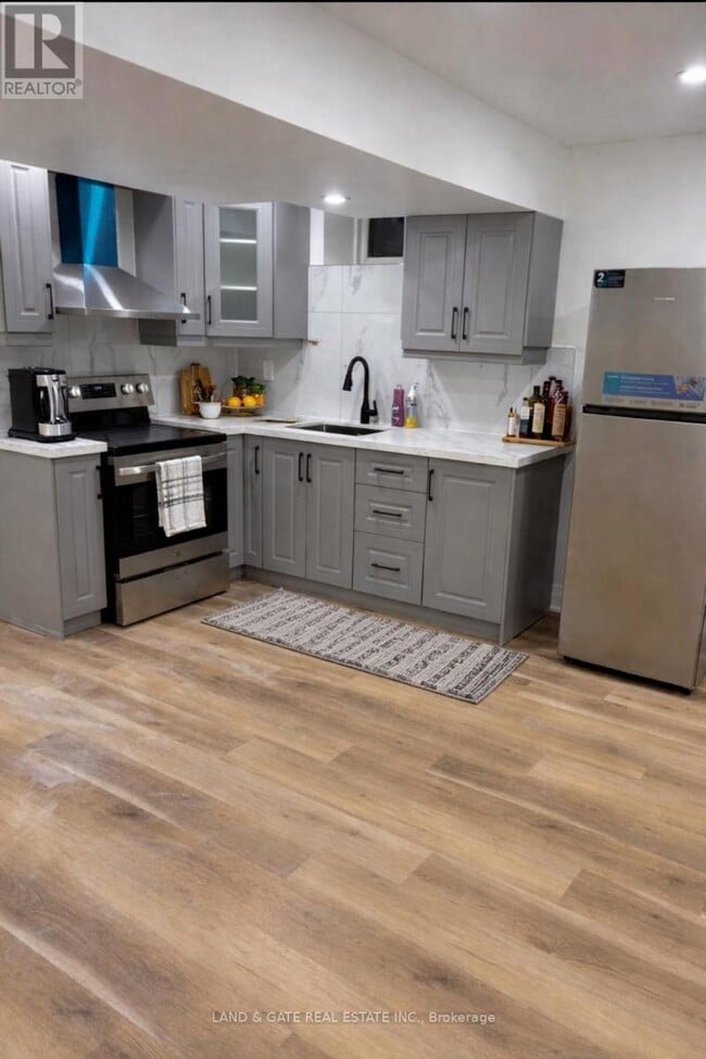 Building Photo - 47 Edwin Carr St