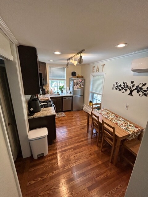 APT # 4 KITCHEN - 4 Lincoln Ave