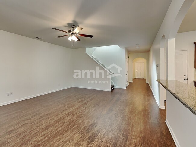 Foto del edificio - 1224 Bridgeford Dr NW