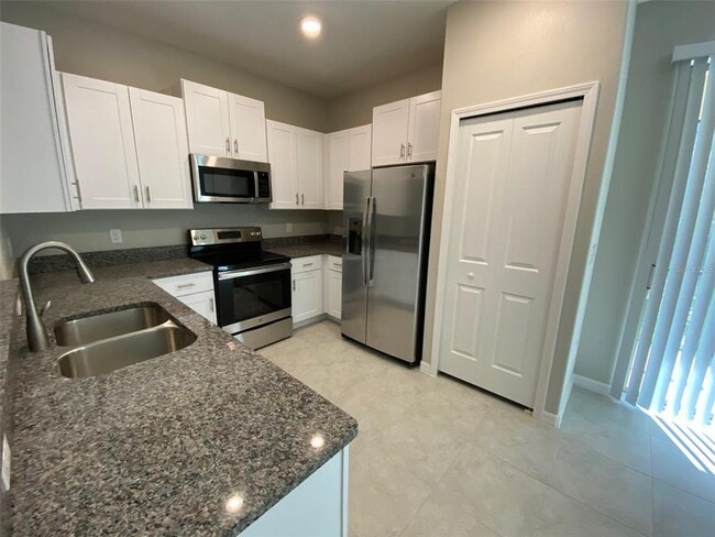 Foto del edificio - 11654 Castine St