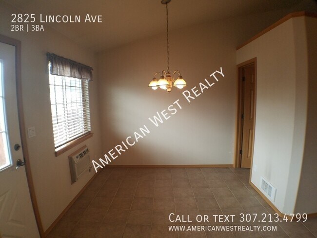 Foto del edificio - 2bed/2.5bath townhome