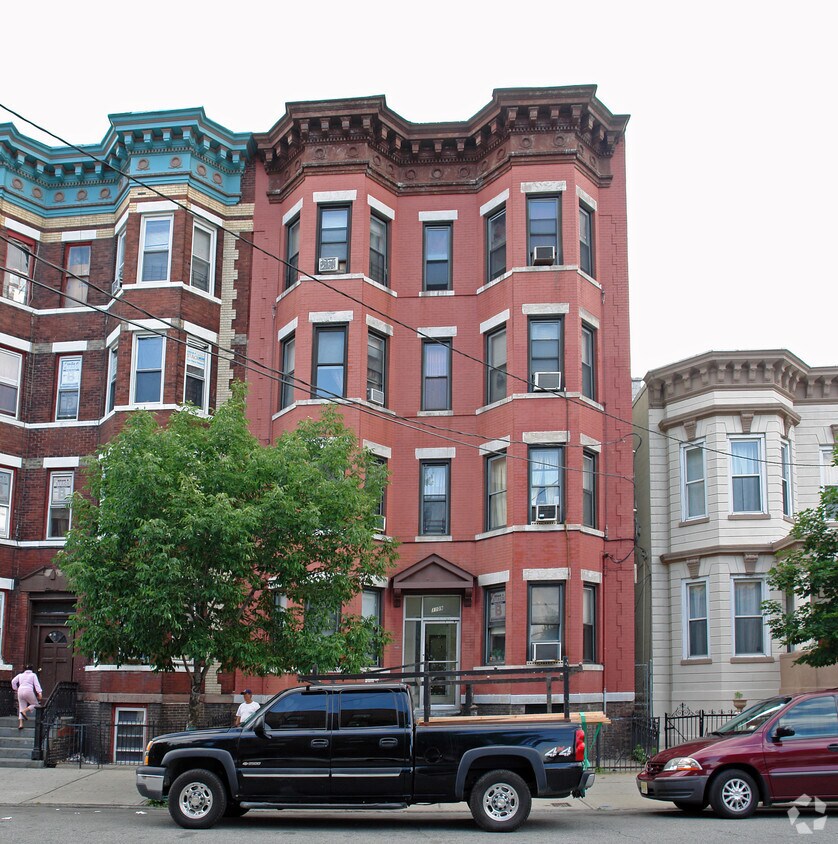 Building Photo - 1109 Palisade Ave
