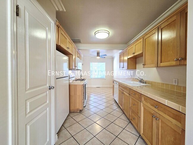 Foto del edificio - 5331 E The Toledo