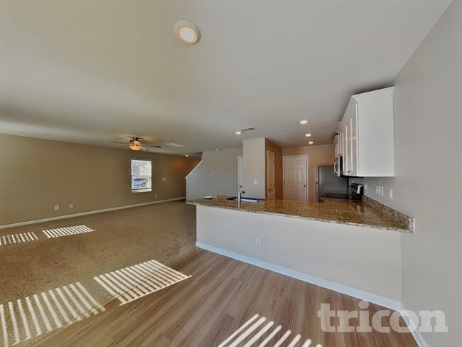 Building Photo - 294 Coleshill Rd