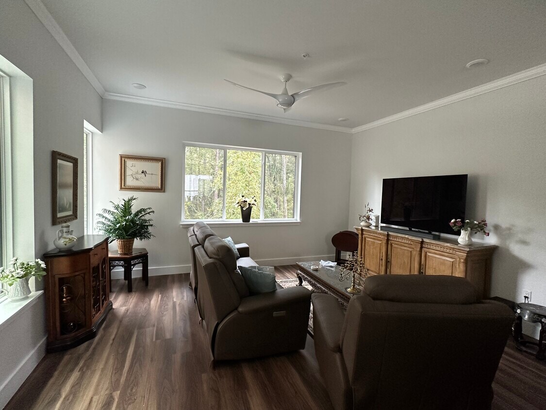 Living Room - 2601 SW Williston Rd