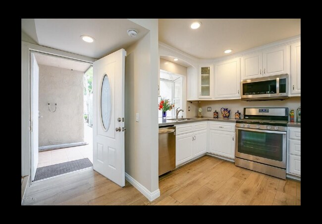 Foto del edificio - 974 Lighthouse Way