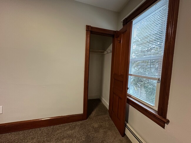 Main living room area close - 115 E High St