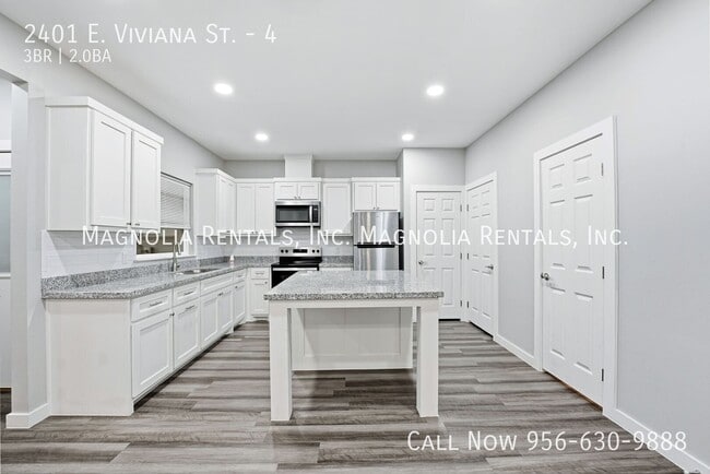 Building Photo - 2401 E Viviana St
