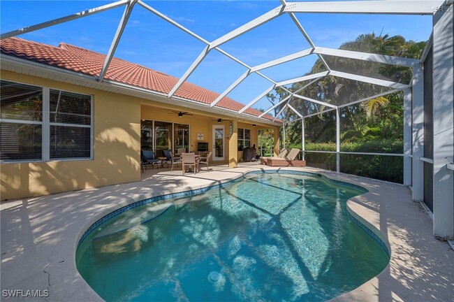 Building Photo - 5005 Old Pond Dr