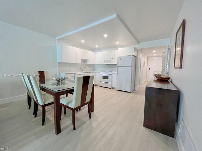 Foto del edificio - 3 br, 2 bath House - 240 Galen Dr Apt 206