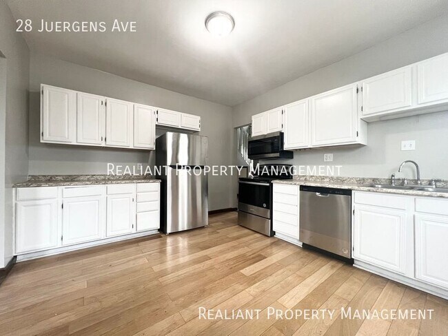 Foto del edificio - 28 Juergens Ave