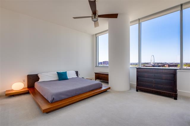 Foto del edificio - 2200 Victory Ave