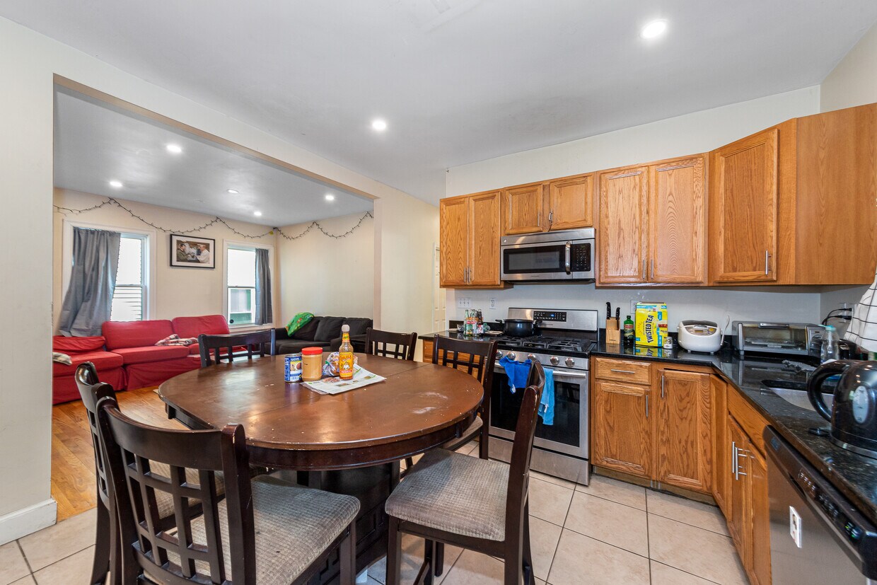 Foto principal - 226 Calumet St