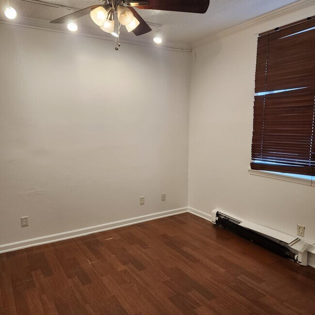 Foto del edificio - 280 Belmont Ave