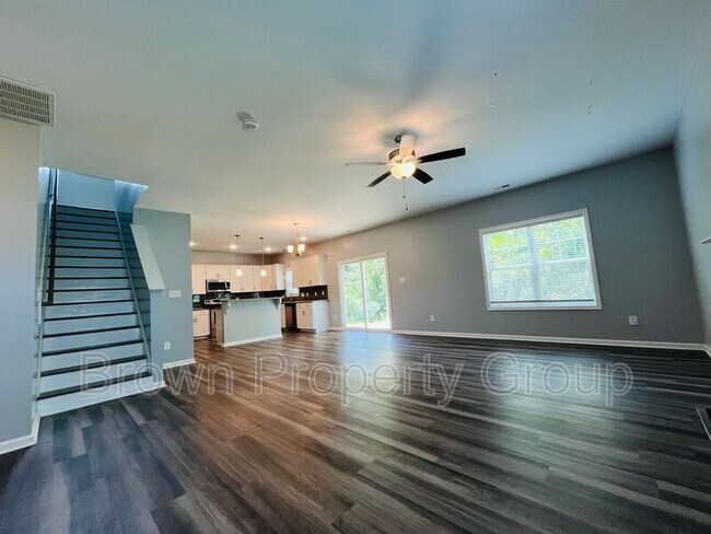 Foto del edificio - 2165 Stonewash Dr