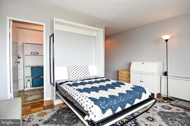 Foto del edificio - 1601 18th St NW