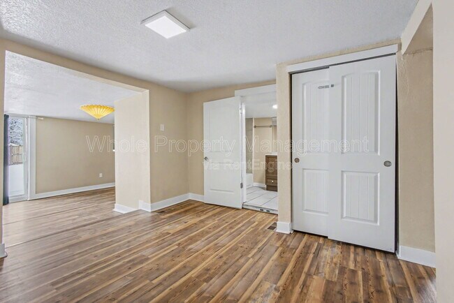 Foto del edificio - 3130 W Longfellow Pl