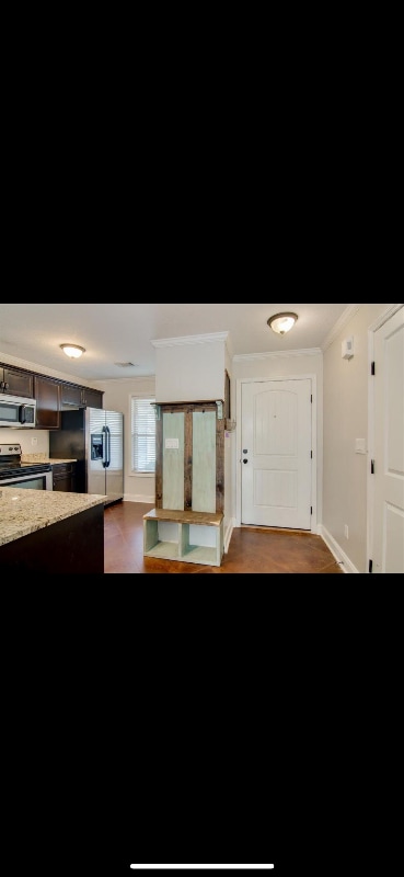 Building Photo - 225 Mossy Bank Dr