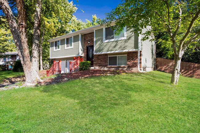 Building Photo - 1002 Pecan Ct